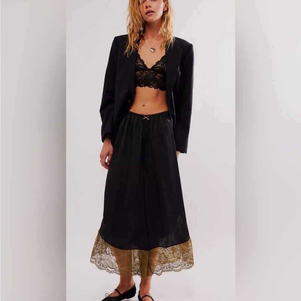 Free People Intimately Morning Kiss Sleep Pants. NWOT. Size S
